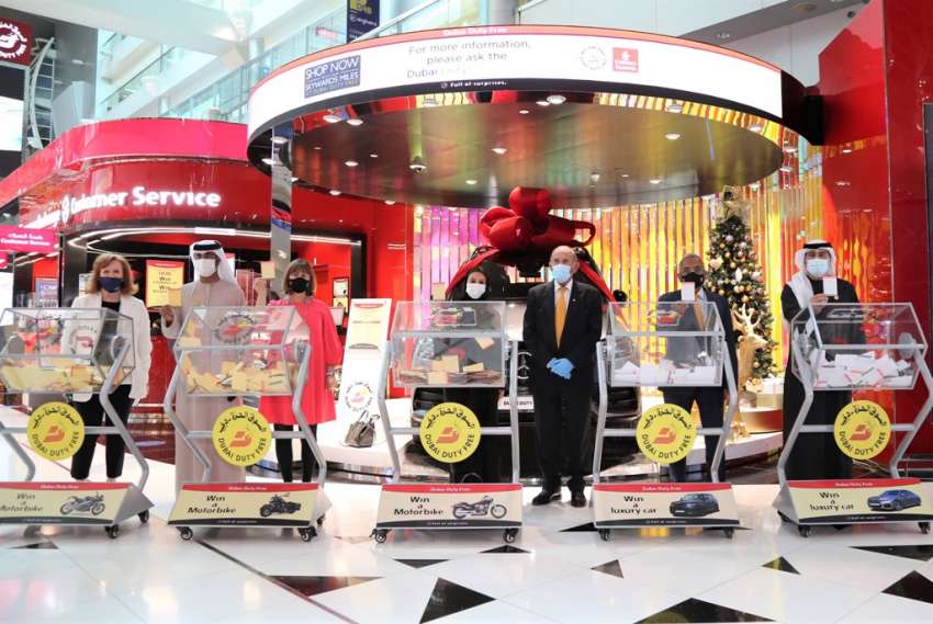Dubai Duty Free announces six lucky winners in Dubai Duty Free