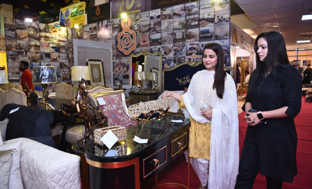 The threeday largest Furniture and Living Expo opens Biz Today