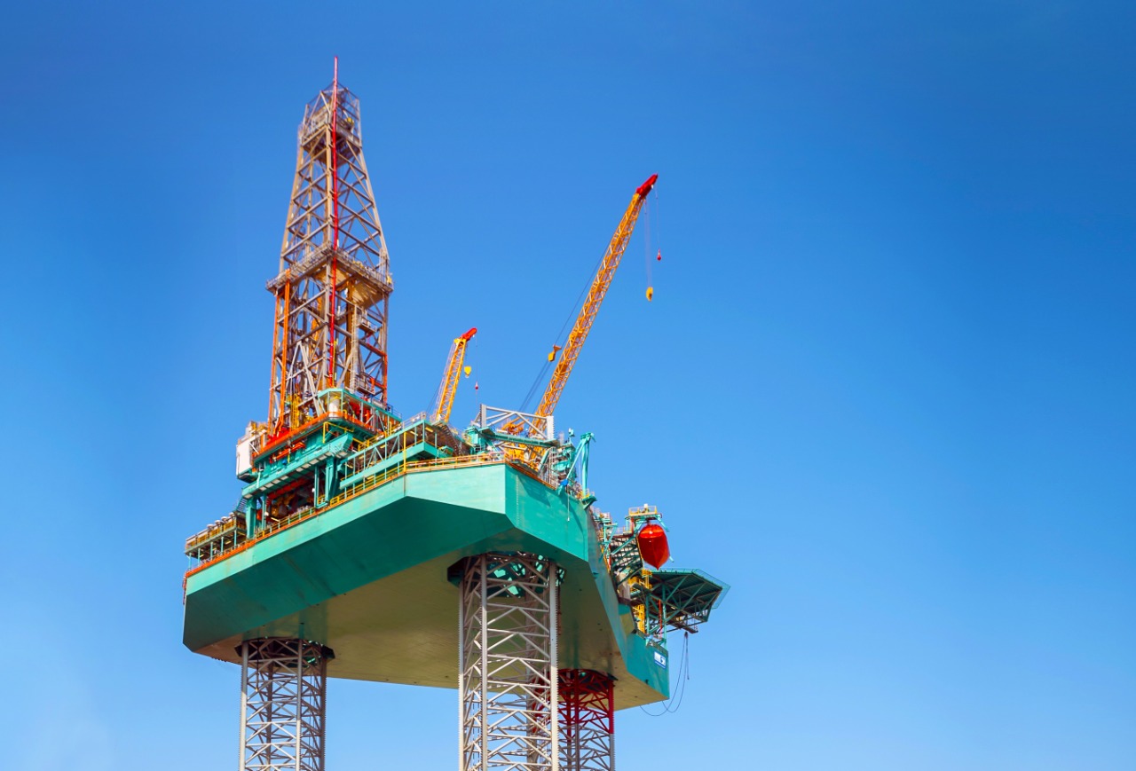 ADNOC Drilling purchases three highspecification jackup rigs to