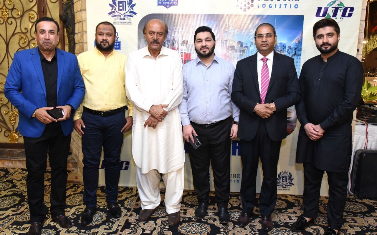 Bosqichsiz jinsiy aloqani tomosha qiling