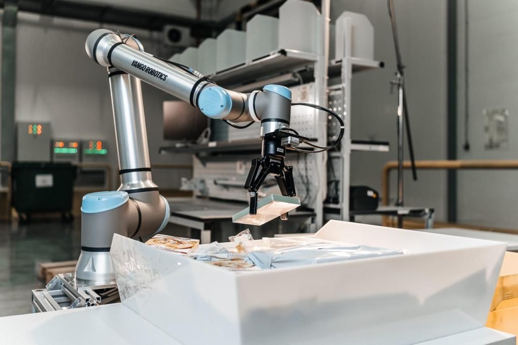 Image 2 - AI powered robotic piece picking system - Biz Today