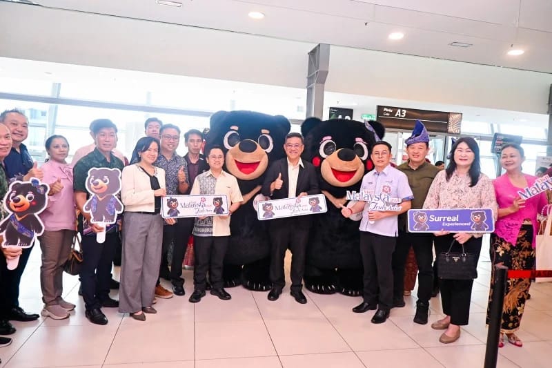 马来西亚旅游局迎来首航青岛至槟城直飞航班 促进中国互联互通