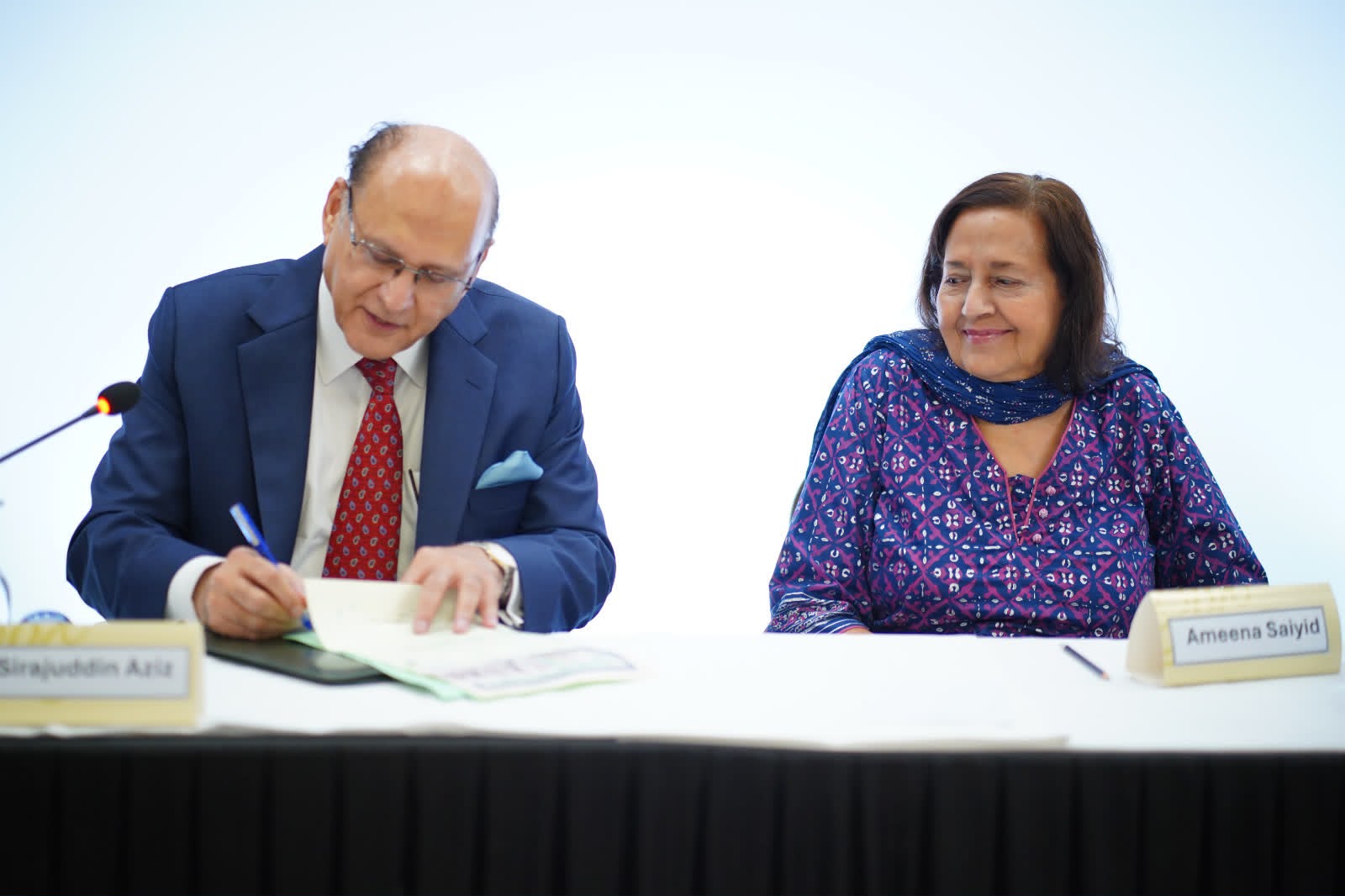 Sirajuddin Aziz Signs Publishing Agreement with Lightstone Publishers